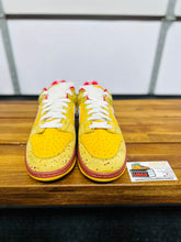 Load image into Gallery viewer, NIKE DUNK LOW PREMIUM SB &quot;YELLOW LOBSTER&quot;