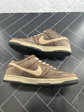 Load image into Gallery viewer, Nike Dunk Pro SB Low Brown Mocha Size 12 304292-225 2004