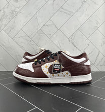 Load image into Gallery viewer, Nike Supreme x Dunk OG SB QS Low Barkroot Brown Size 12 DH3228-103 2021