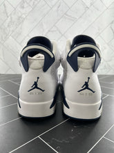 Load image into Gallery viewer, Nike Air Jordan 6 Retro Midnight Navy Size 11 CT8529-141