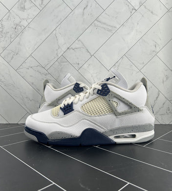 NEW Nike Air Jordan 4 Retro Mid Midnight Navy Size 13 DH6927-140