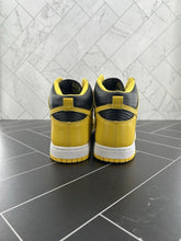 Load image into Gallery viewer, Nike Dunk SP 2020 High Iowa Size 7.5 CZ8149-002