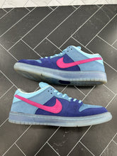 Load image into Gallery viewer, Nike Run The Jewels x Dunk SB Low 4/20 Size 9.5 DO9404-400