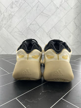 Load image into Gallery viewer, adidas Yeezy 700 V3 Safflower Size 11.5 G54853