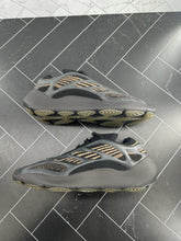 Load image into Gallery viewer, adidas Yeezy 700 V3 Clay Brown Size 11.5 GY0189