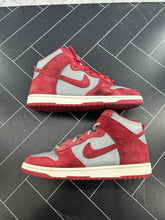 Load image into Gallery viewer, Nike Dunk Pro SB High UNLV Size 9 305050-061