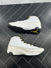 Load image into Gallery viewer, NEW Nike Air Jordan 9 Retro Quai 54 Size 9 302370-105 2011
