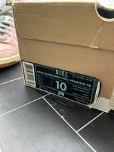 Load image into Gallery viewer, Nike Concepts Dunk SB High When Pigs Fly Size 10 554673-610 WPF 2012