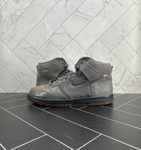 Load image into Gallery viewer, Nike Dunk Deluxe High Ostrich Light Graphite Size 8.5 312032-001 2005