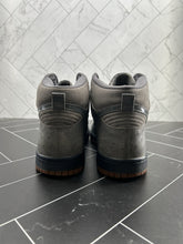 Load image into Gallery viewer, Nike Dunk Deluxe High Ostrich Light Graphite Size 8.5 312032-001 2005