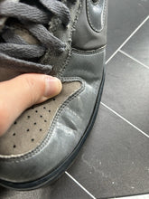 Load image into Gallery viewer, Nike Dunk Deluxe High Ostrich Light Graphite Size 8.5 312032-001 2005