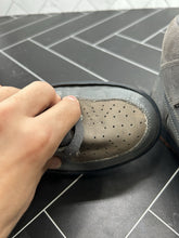 Load image into Gallery viewer, Nike Dunk Deluxe High Ostrich Light Graphite Size 8.5 312032-001 2005