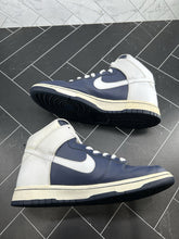 Load image into Gallery viewer, Nike Dunk High Midnight Navy White Size 9 2006 309432-411