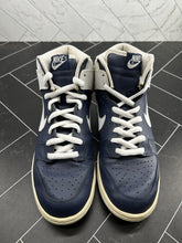 Load image into Gallery viewer, Nike Dunk High Midnight Navy White Size 9 2006 309432-411