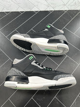 Load image into Gallery viewer, Nike Air Jordan 3 Retro Green Glow Size 8.5 CT8532-031