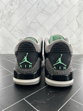 Load image into Gallery viewer, Nike Air Jordan 3 Retro Green Glow Size 8.5 CT8532-031