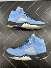 Load image into Gallery viewer, Nike Air Jordan 5 Retro SE Mid UNC Size 13 DV1310-401 2023