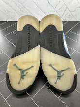 Load image into Gallery viewer, Nike Air Jordan 5 Retro SE Mid UNC Size 13 DV1310-401 2023