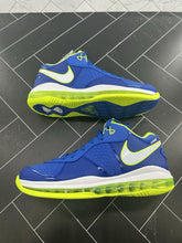 Load image into Gallery viewer, NEW Nike LeBron 8 V/2 2021 Low Sprite Size 9.5 DN1581-400