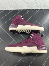 Load image into Gallery viewer, NEW Nike Air Jordan 12 Retro Bordeaux Size 9 130690-617 2017