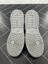 Load image into Gallery viewer, Nike Air Jordan 1 Retro High Hyper Royal Smoke Grey (GS) 575441-402  Size 5Y
