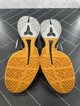 Load image into Gallery viewer, Nike Zoom Kobe 6 Protro 2021 White Del Sol Size 12 CW2190-100