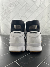 Load image into Gallery viewer, Nike Undefeated x Zoom Kobe 1 Protro White Gum Size 12 AQ3635-100 2018