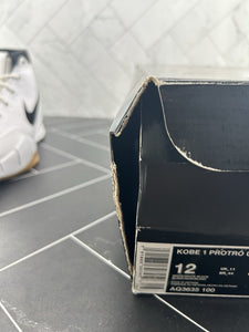 Nike Undefeated x Zoom Kobe 1 Protro White Gum Size 12 AQ3635-100 2018