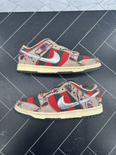 Load image into Gallery viewer, Nike Dunk Pro SB Low Freddy Krueger Men’s Size 9 313170-202 2007 Promo