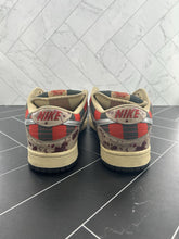 Load image into Gallery viewer, Nike Dunk Pro SB Low Freddy Krueger Men’s Size 9 313170-202 2007 Promo