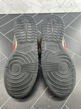 Load image into Gallery viewer, Nike Dunk Pro SB Low Freddy Krueger Men’s Size 9 313170-202 2007 Promo