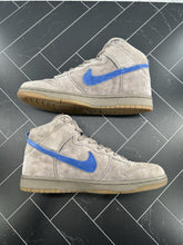 Load image into Gallery viewer, Nike Dunk Pro SB High Iron Size 12 305050-241 2003