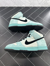 Load image into Gallery viewer, Nike Dunk SB High Sea Crystal 2004 305050-301