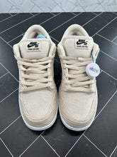 Load image into Gallery viewer, NEW Nike Albino &amp; Preto x Dunk SB Low Jiu-Jitsu Size 10.5 FD2627-200