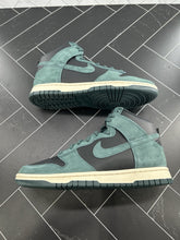 Load image into Gallery viewer, NEW Nike Dunk Premium High Faded Spruce DQ7679-002 Size 8.5