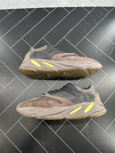 adidas Yeezy Boost 700 V1 Mauve Size 14 EE9614