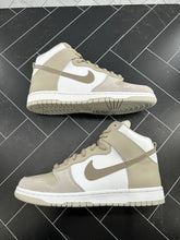 Load image into Gallery viewer, NEW Nike Dunk Pro SB High White Khaki 2006 Size 10 305050-121