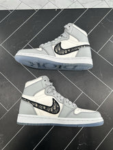 Load image into Gallery viewer, NEW Nike Air Jordan 1 x Dior High Gray Size 3.5 CN8607-002 2020 #0000/8500