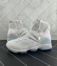 Load image into Gallery viewer, NEW Nike LeBron 14 Time to Shine Size 13 860631-900 2017