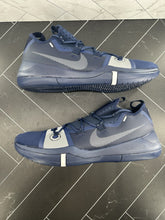 Load image into Gallery viewer, NEW Nike Kobe A.D. TB 2018 Midnight Navy Size 15 AT3874-407