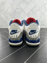 Load image into Gallery viewer, Nike Air Jordan 3 Retro OG Mid True Blue Size 9.5 854262-106 2016