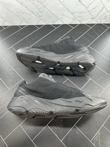adidas Yeezy Boost 700 MNVN Triple Black Size 15 FV4440