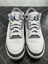 Load image into Gallery viewer, Nike Air Jordan 3 Retro Midnight Navy Size 9.5 2023 CT8532-140