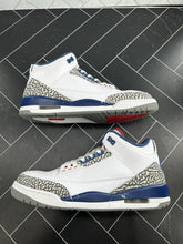 Load image into Gallery viewer, Nike Air Jordan 3 Retro OG Mid True Blue Size 11.5 854262-106 2016