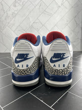 Load image into Gallery viewer, Nike Air Jordan 3 Retro OG Mid True Blue Size 11.5 854262-106 2016