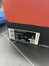 Load image into Gallery viewer, Nike Air Jordan 12 Retro Game Royal Size 11 130690-014 2019