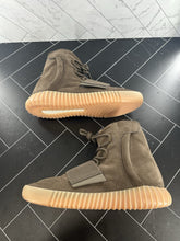 Load image into Gallery viewer, adidas Yeezy Boost 750 Chocolate Size 10.5 BY2456