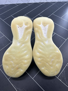 adidas Yeezy Boost 380 Calcite Glow Size 6.5 GZ8668 2020