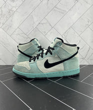 Load image into Gallery viewer, Nike Dunk SB High Sea Crystal Size 11.5 305050-301 2004