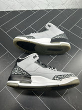 Load image into Gallery viewer, Nike Air Jordan 3 Retro Wolf Grey Size 9 136064-004